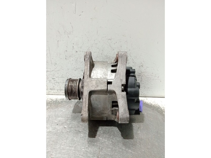 Recambio de alternador para renault megane ii station wagon (km0/1_) 1.5 dci (km1f) referencia OEM IAM 8200772726 2605275B 