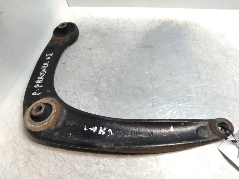 Recambio de brazo suspension inferior delantero izquierdo para peugeot partner kasten confort l1 referencia OEM IAM   