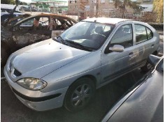 renault megane i fase 2 berlina (ba0) del año 2000