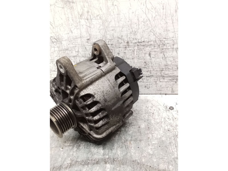 Recambio de alternador para renault megane iii hatchback (bz0/1_, b3_) 1.9 dci (bz0n, bz0j) referencia OEM IAM TC12C062 2605419E