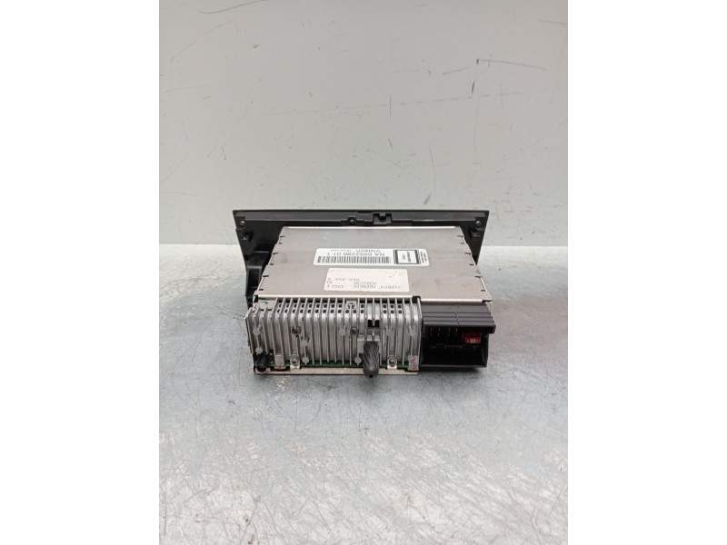 Recambio de sistema audio / radio cd para bmw 1 (e87) 118 d referencia OEM IAM 6952296 058390 6952296011  