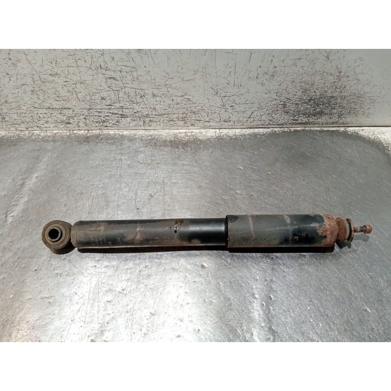 Recambio de amortiguador trasero derecho para mitsubishi montero classic (v2_w, v6_w, v7_w) 2.5 td (v24w) referencia OEM IAM MB6