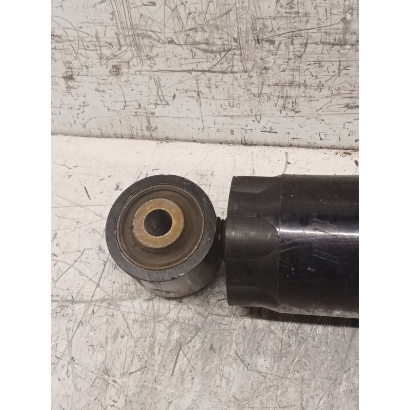 Recambio de amortiguador delantero derecho para land rover discovery ii (l318) 2.5 td5 4x4 referencia OEM IAM 81164885 RNB103694