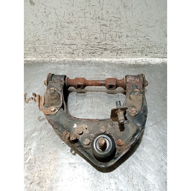 Recambio de brazo suspension superior delantero derecho para mitsubishi montero classic (v2_w, v6_w, v7_w) 2.5 td (v24w) referen