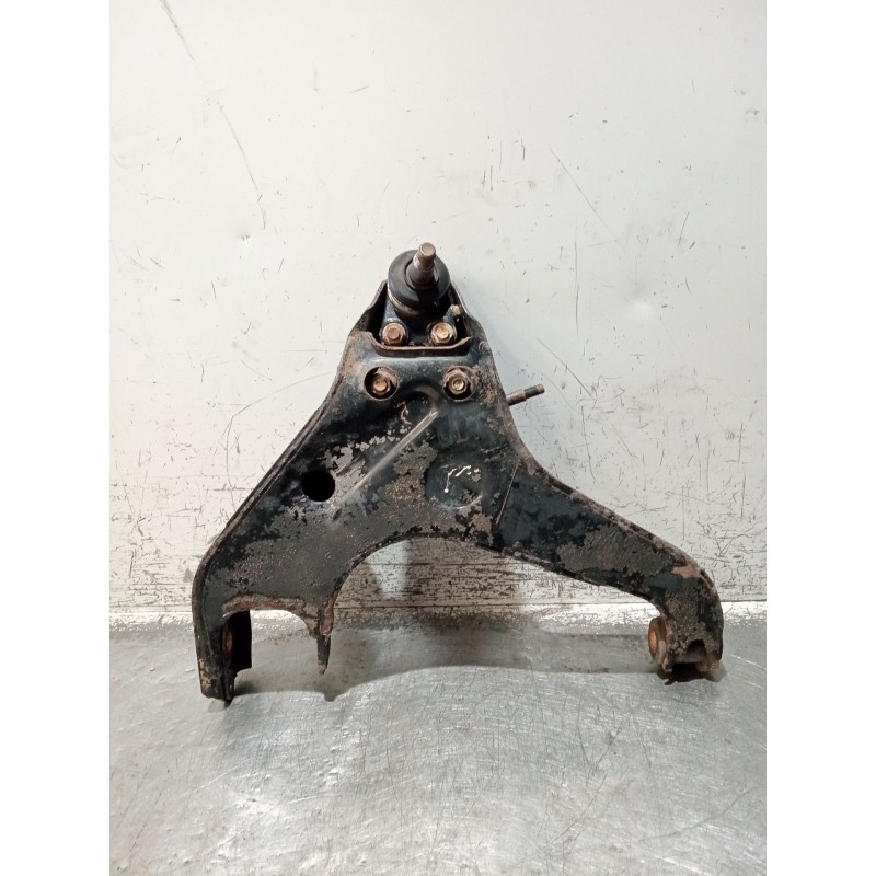 Recambio de brazo suspension inferior delantero derecho para mitsubishi montero classic (v2_w, v6_w, v7_w) 2.5 td (v24w) referen