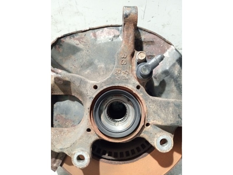 Recambio de mangueta delantera derecha para mitsubishi montero classic (v2_w, v6_w, v7_w) 2.5 td (v24w) referencia OEM IAM   