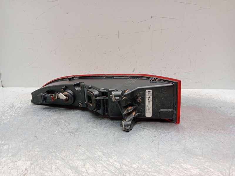 Recambio de piloto trasero derecho para jaguar f-pace referencia OEM IAM hk8313404af 0019682815  