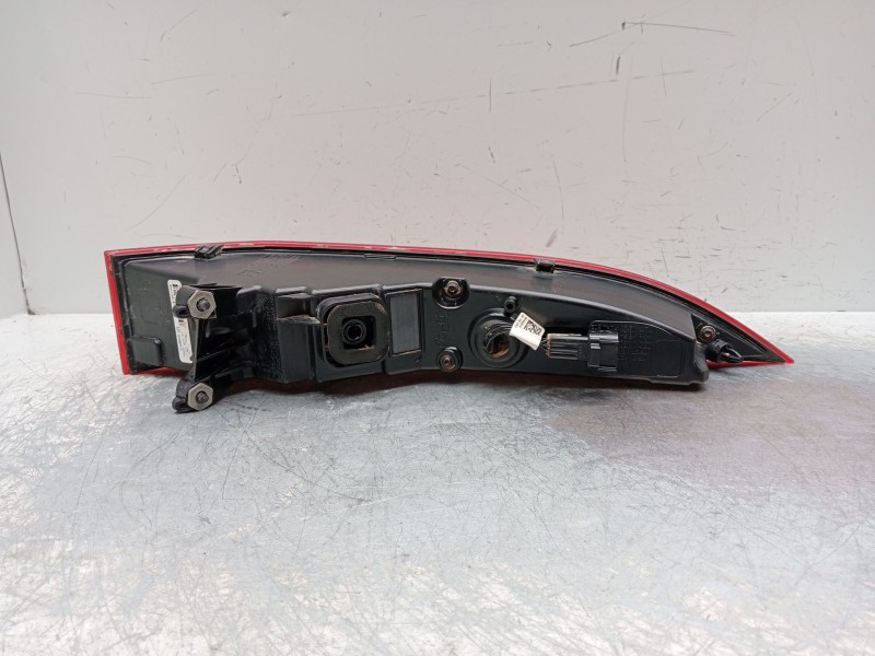 Recambio de piloto trasero izquierdo para jaguar f-pace referencia OEM IAM hk8313405af 0019682915  