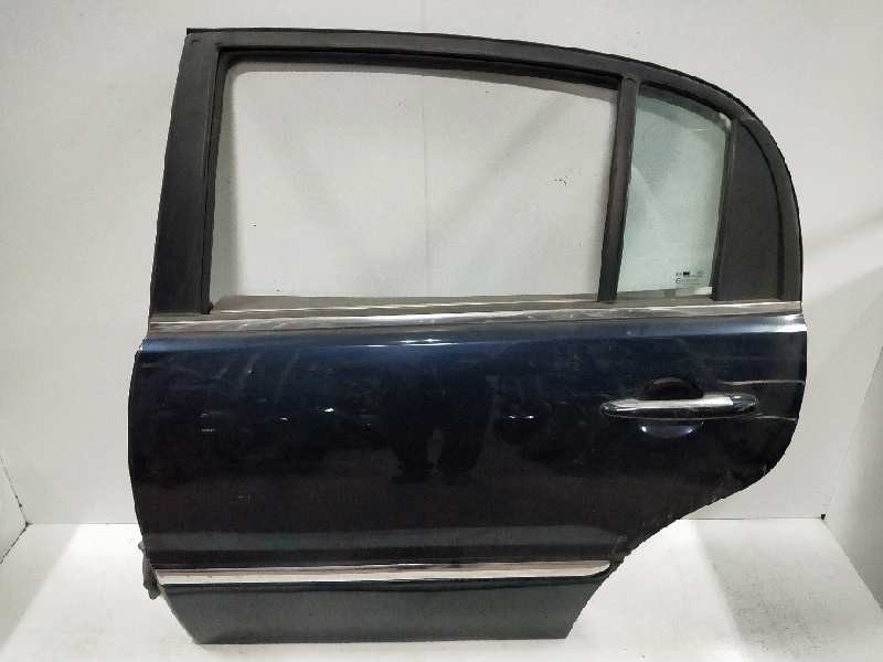 Recambio de puerta trasera izquierda para kia opirus 3.5 v6 cat referencia OEM IAM   