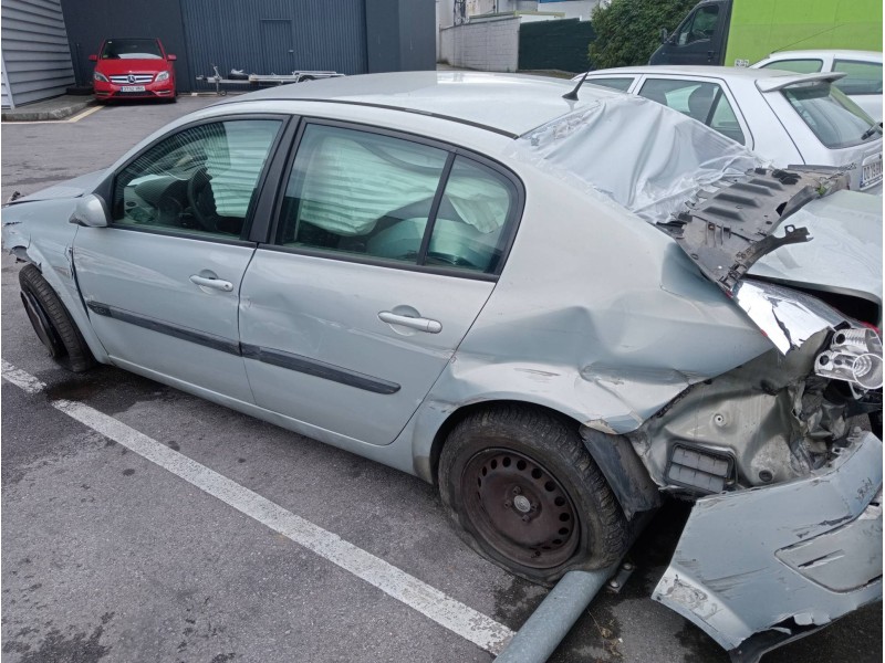 renault megane ii classic berlina del año 2004