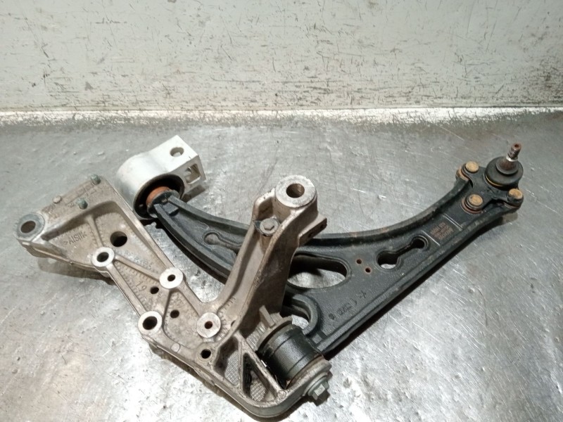 Recambio de brazo suspension inferior delantero izquierdo para volkswagen golf plus v (5m1, 521) 2.0 tdi 16v referencia OEM IAM 