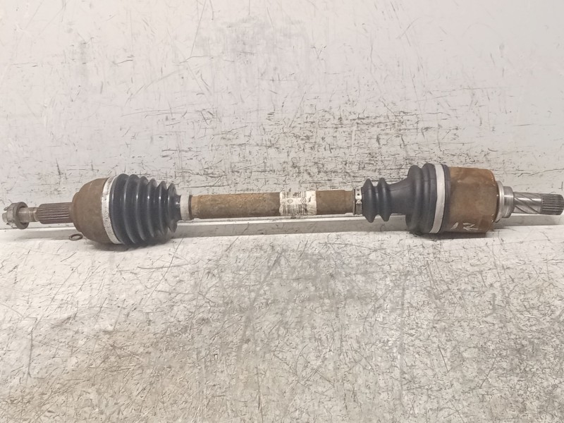 Recambio de transmision delantera izquierda para renault scénic ii (jm0/1_) 1.5 dci (jm1e, jm16) referencia OEM IAM 330413  