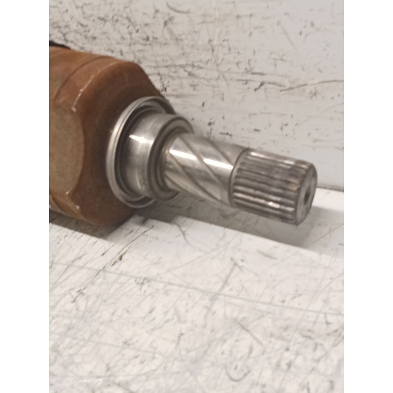 Recambio de transmision delantera izquierda para renault scénic ii (jm0/1_) 1.5 dci (jm1e, jm16) referencia OEM IAM 330413  