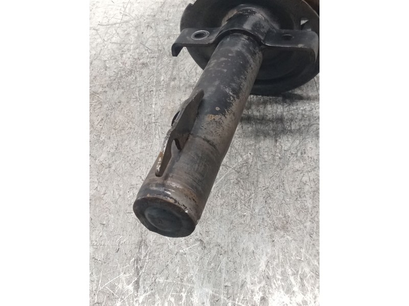 Recambio de amortiguador delantero izquierdo para renault scénic ii (jm0/1_) 1.5 dci (jm1e, jm16) referencia OEM IAM   