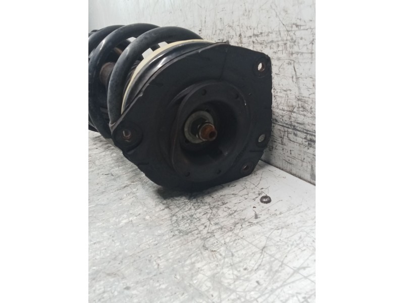 Recambio de amortiguador delantero izquierdo para renault scénic ii (jm0/1_) 1.5 dci (jm1e, jm16) referencia OEM IAM   