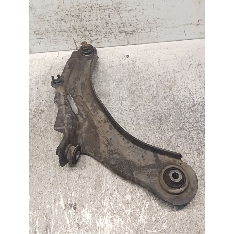 Recambio de brazo suspension inferior delantero derecho para renault scénic ii (jm0/1_) 1.5 dci (jm1e, jm16) referencia OEM IAM 