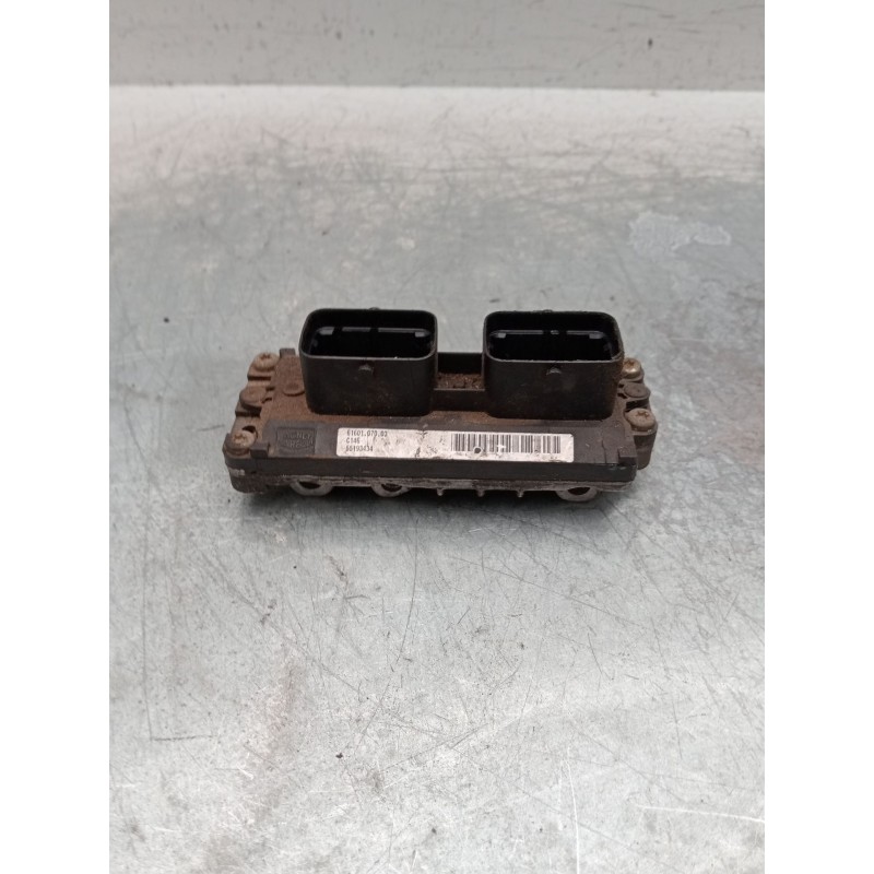 Recambio de centralita motor uce para fiat panda / panda classic (169_) 1.1 (169.axa1a) referencia OEM IAM 6160107003 c146 55193