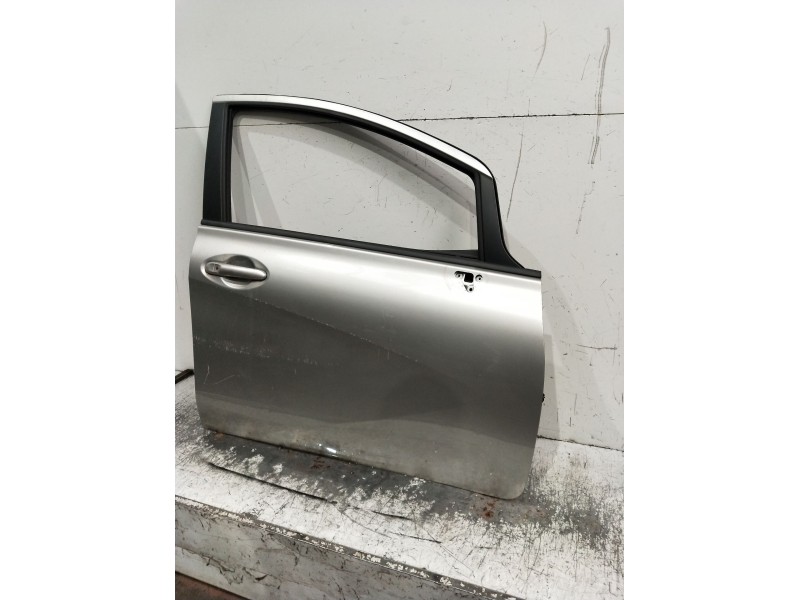 Recambio de puerta delantera derecha para nissan note acenta referencia OEM IAM   