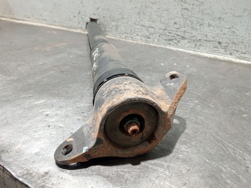 Recambio de amortiguador trasero derecho para jaguar f-pace referencia OEM IAM EE205403  