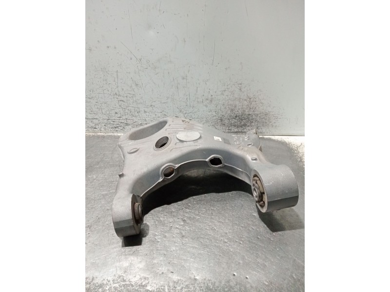 Recambio de brazo suspension inferior trasero derecho para jaguar f-pace referencia OEM IAM HK835B530AE  