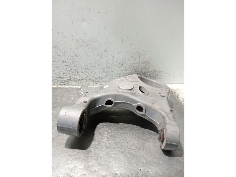 Recambio de brazo suspension inferior trasero izquierdo para jaguar f-pace referencia OEM IAM HK835B531AE  