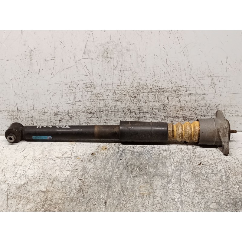 Recambio de amortiguador trasero derecho para volkswagen passat b5 (3b2) 1.8 t referencia OEM IAM 556277  