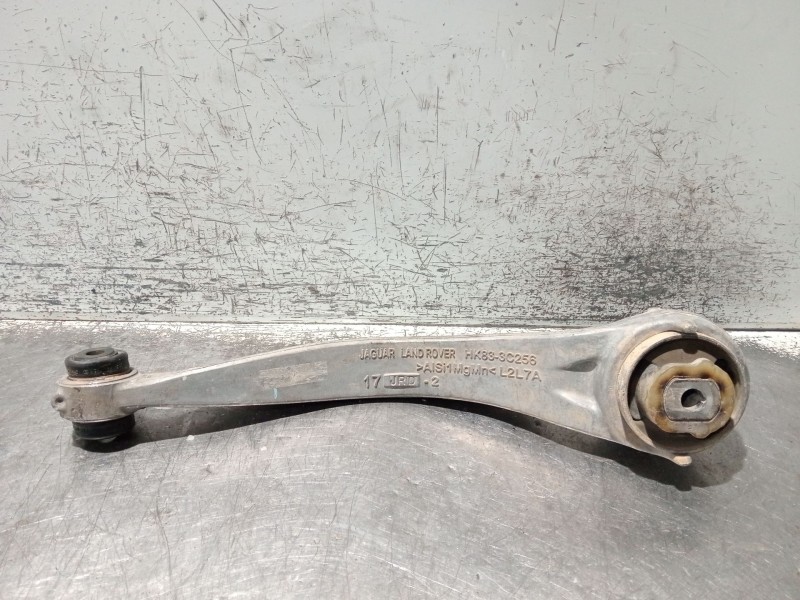 Recambio de brazo suspension inferior delantero derecho para jaguar f-pace referencia OEM IAM HK833C256  