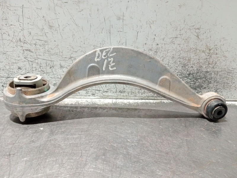 Recambio de brazo suspension inferior delantero izquierdo para jaguar f-pace referencia OEM IAM HK833C256  