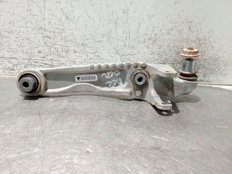 Recambio de brazo suspension inferior delantero derecho para jaguar f-pace referencia OEM IAM HK833C254  