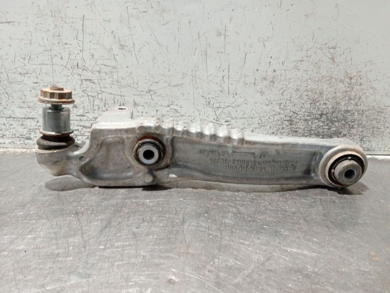 Recambio de brazo suspension inferior delantero derecho para jaguar f-pace referencia OEM IAM HK833C254  