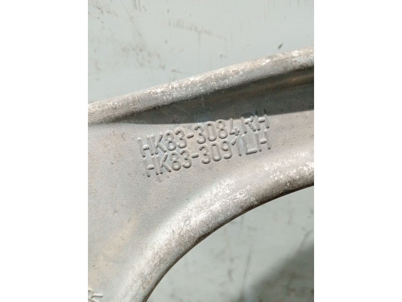 Recambio de brazo suspension superior delantero derecho para jaguar f-pace referencia OEM IAM HK833084  