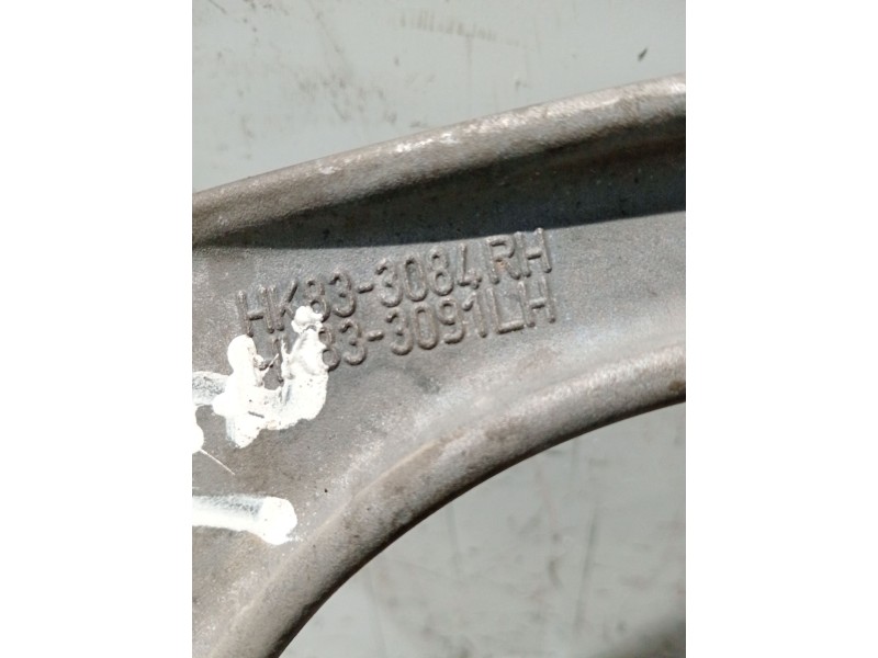 Recambio de brazo suspension superior delantero izquierdo para jaguar f-pace referencia OEM IAM HK833091  