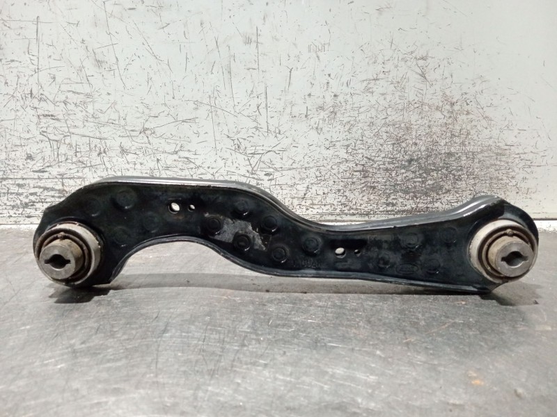 Recambio de brazo suspension superior trasero derecho para jaguar f-pace referencia OEM IAM HK835500AC  