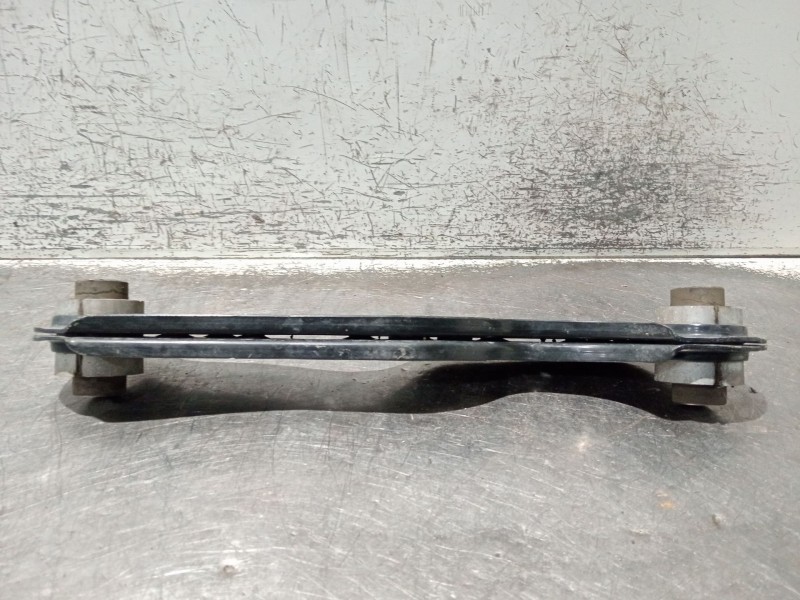 Recambio de brazo suspension superior trasero izquierdo para jaguar f-pace referencia OEM IAM HK835500AC  