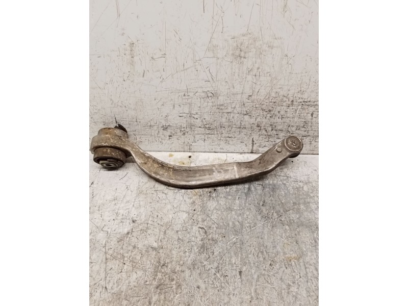 Recambio de brazo suspension inferior delantero izquierdo para volkswagen passat b5 (3b2) 1.8 t referencia OEM IAM 4D0407696J  