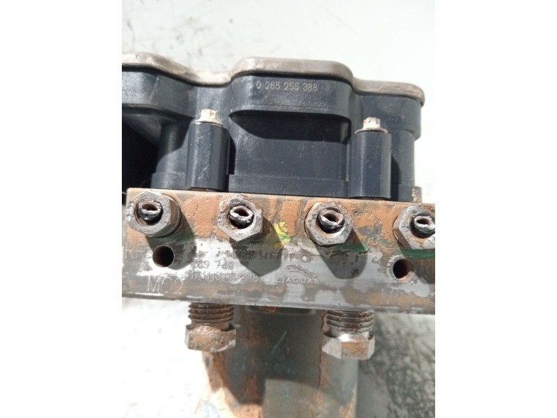 Recambio de abs para jaguar f-pace referencia OEM IAM 0265255388 HK8314F447CF 