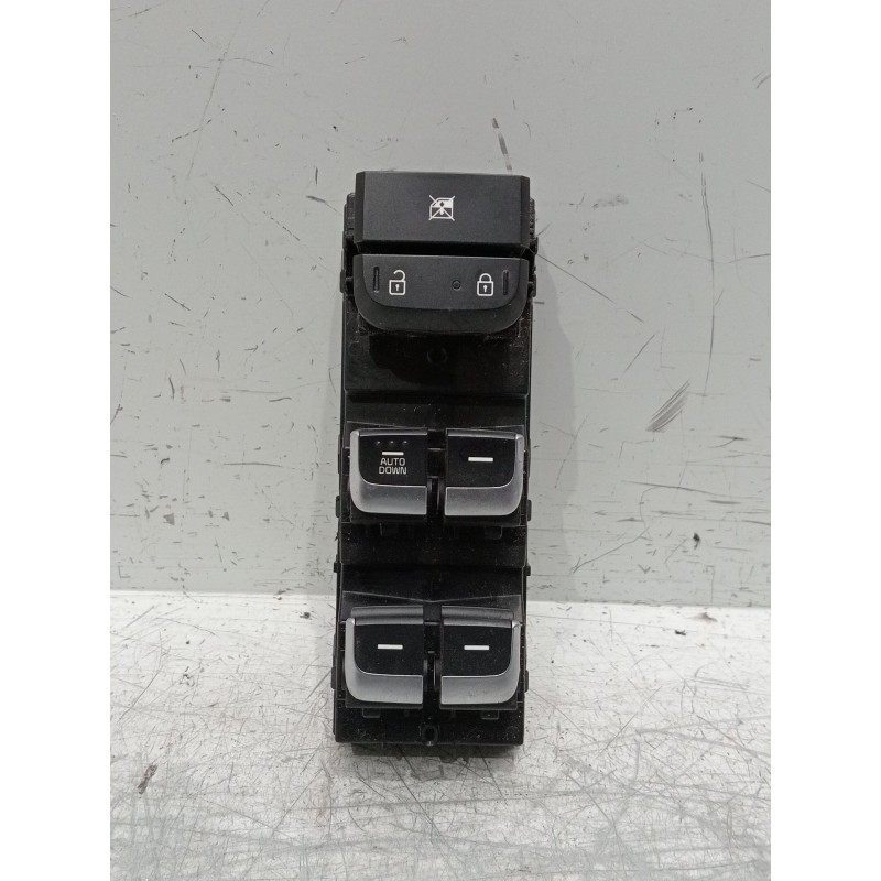 Recambio de mando elevalunas delantero izquierdo para kia sportage iv (ql, qle) 1.6 gdi referencia OEM IAM 190628 93570f1300  