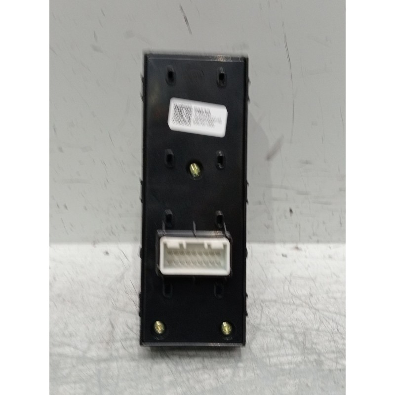 Recambio de mando elevalunas delantero izquierdo para kia sportage iv (ql, qle) 1.6 gdi referencia OEM IAM 190628 93570f1300  