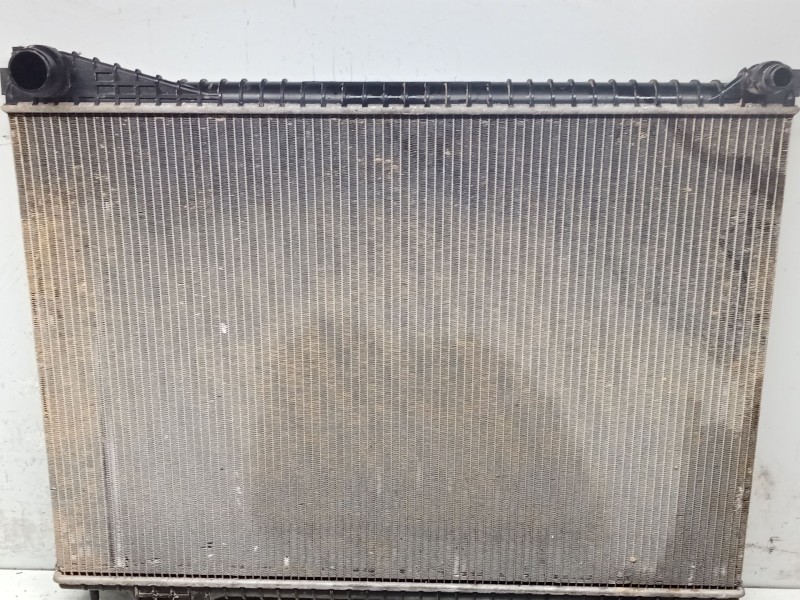 Recambio de radiador agua para jaguar f-pace referencia OEM IAM PA66GF30  