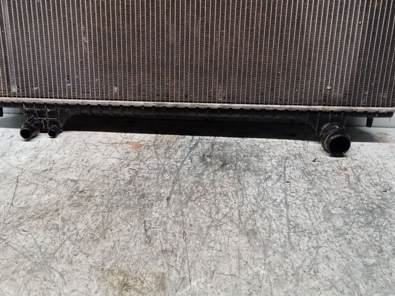 Recambio de radiador agua para jaguar f-pace referencia OEM IAM PA66GF30  