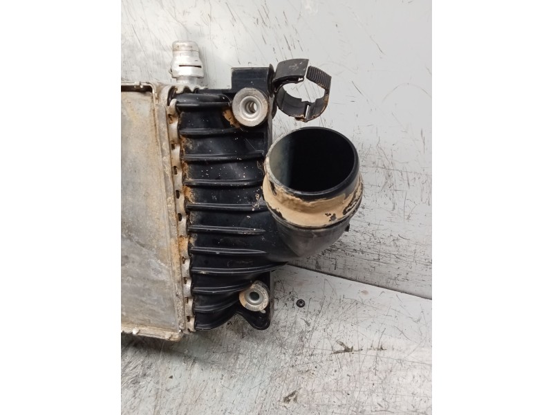 Recambio de intercooler para jaguar f-pace referencia OEM IAM HX736K775AE  