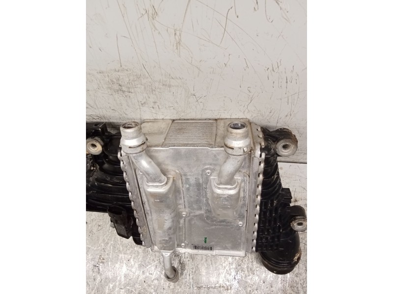 Recambio de intercooler para jaguar f-pace referencia OEM IAM HX736K775AE  