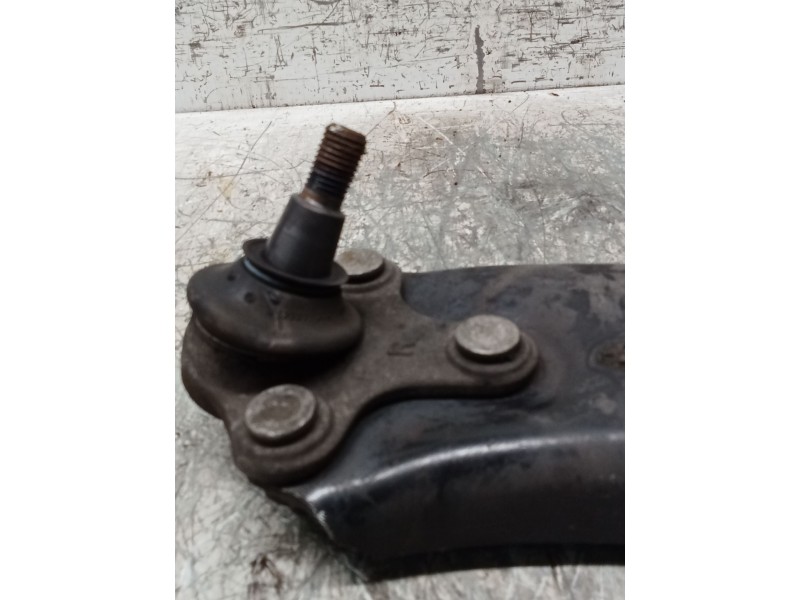 Recambio de brazo suspension inferior delantero derecho para volkswagen golf vii (5g1, bq1, be1, be2) 2.0 tdi referencia OEM IAM