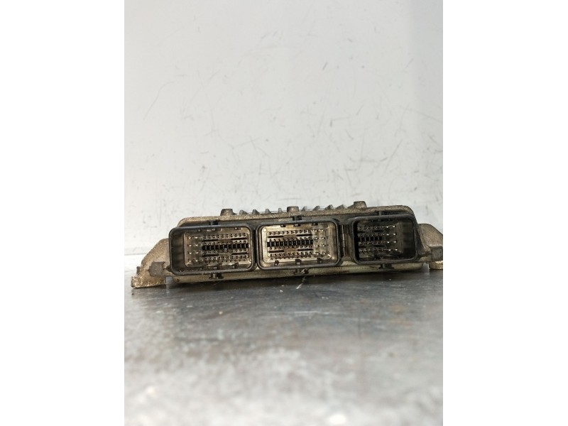 Recambio de centralita motor uce para citroën jumpy ii (vf7) 2.0 hdi 120 referencia OEM IAM 5WS40427CT  