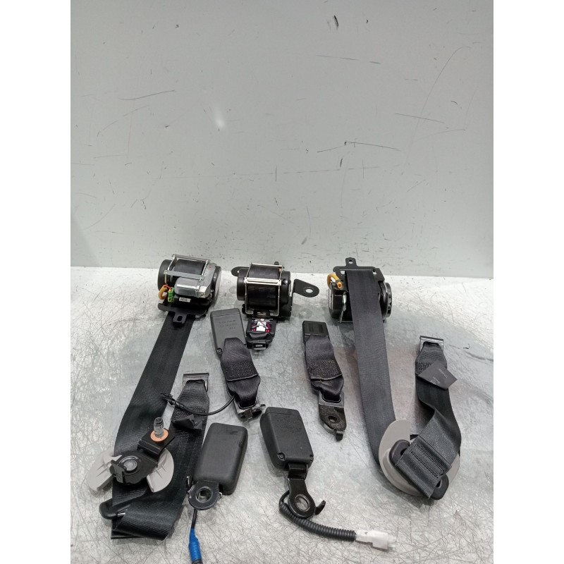 Recambio de juego cinturones trasero para kia sportage iv (ql, qle) 1.6 gdi referencia OEM IAM   