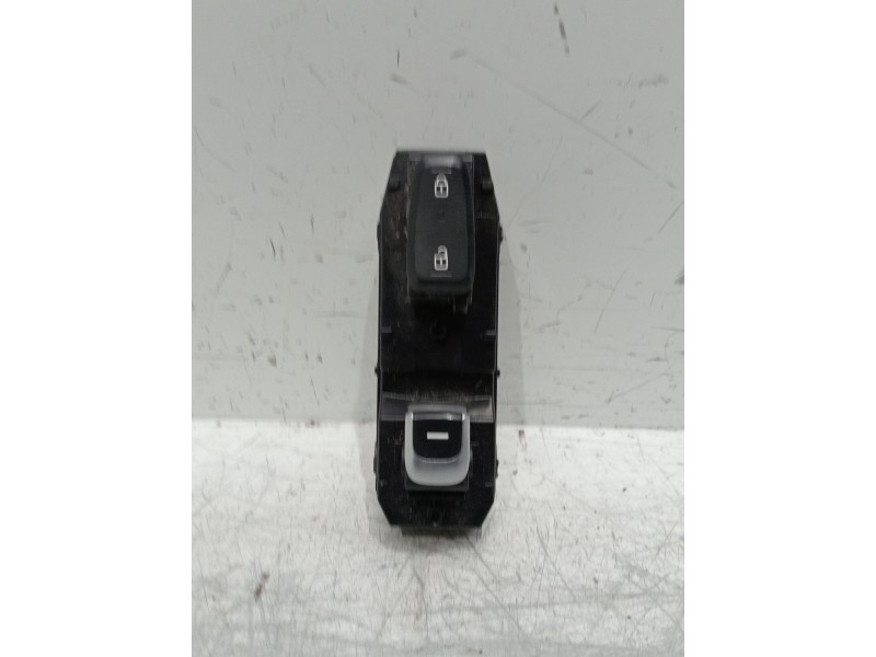 Recambio de mando elevalunas delantero derecho para kia sportage iv (ql, qle) 1.6 gdi referencia OEM IAM   