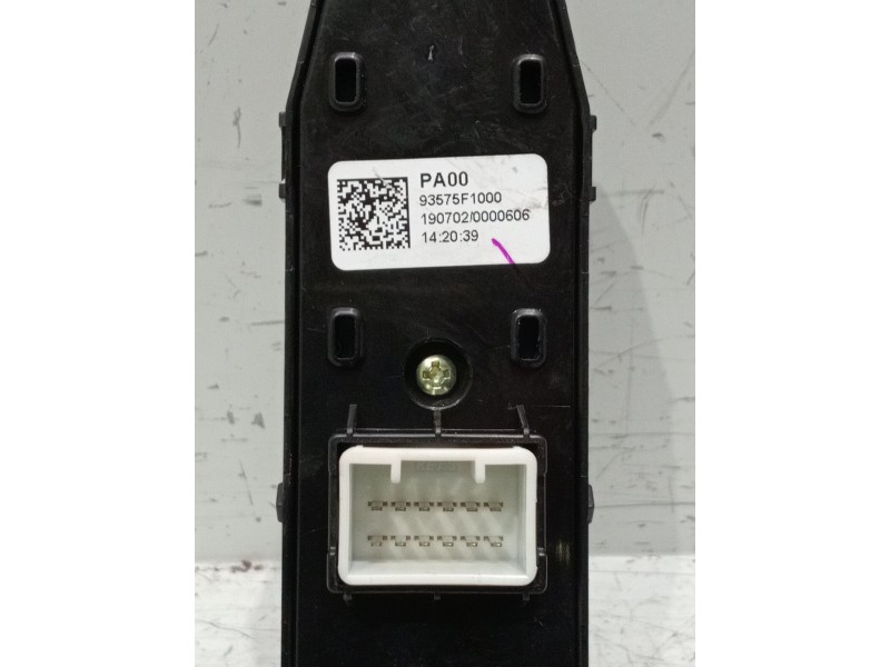 Recambio de mando elevalunas delantero derecho para kia sportage iv (ql, qle) 1.6 gdi referencia OEM IAM   