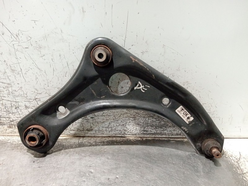Recambio de brazo suspension inferior delantero derecho para nissan note acenta referencia OEM IAM 43VU0ARH  