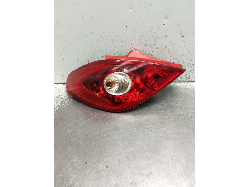 Recambio de piloto trasero izquierdo para opel corsa d (s07) 1.3 cdti (l08, l68) referencia OEM IAM 13186350 89038960A 