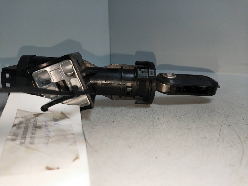 Recambio de conmutador de arranque para fiat bravo (198) 1.4 16v cat referencia OEM IAM 0051793869 61083600 